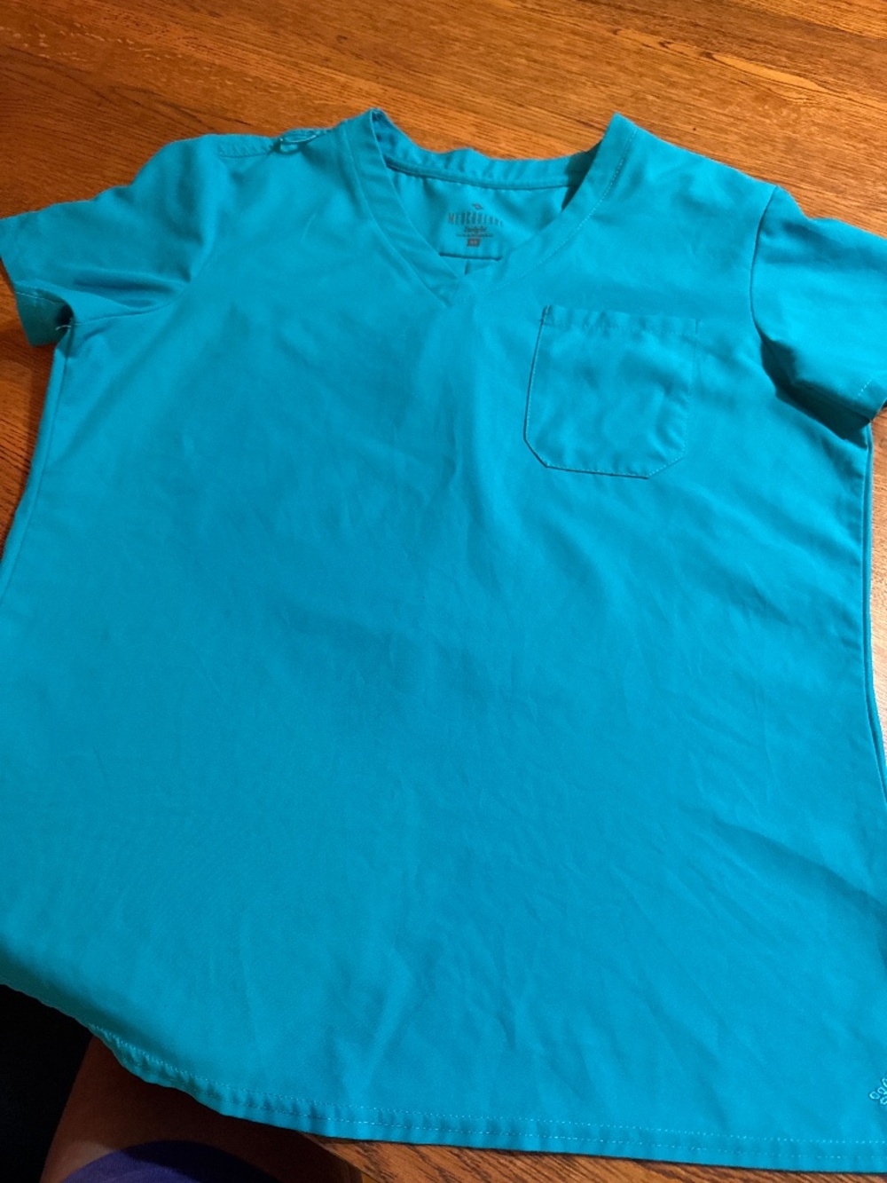 Scrub top,   This one tucks in!